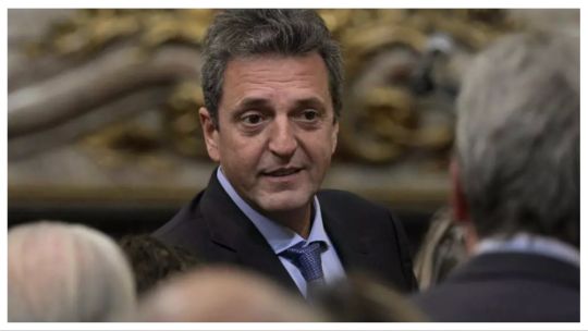 con-guinos-de-cristina-kirchner,-sergio-massa-busca-ganar-centralidad-en-el-peronismo-de-cara-al-2027