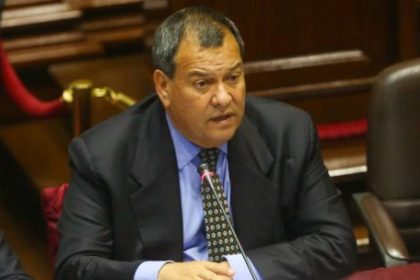 “peru-es-el-futuro-oscuro-de-argentina:-fujimori-padre-fue-bukele-en-seguridad-y-milei-en-economia”