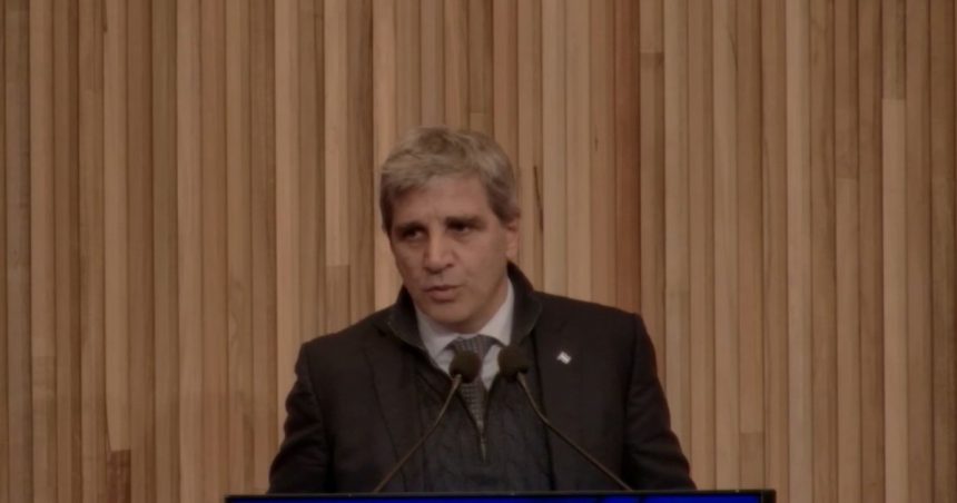 “cristina-no-se-junta-con-kicillof,-massa-tampoco”:-luis-caputo-se-metio-en-la-interna-peronista-y-alerto-a-los-empresarios-sobre-el-“riesgo-kuka”