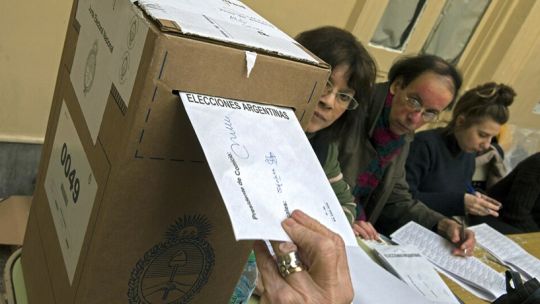 cb-global-data:-“no-hay-nadie-que-no-haya-votado-a-milei-que-lo-votaria-y-hay-muchos-que-lo-votaron-que-no-lo-harian”