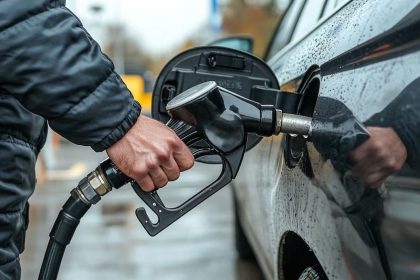 el-precio-de-los-combustibles-subio-558%-desde-diciembre-de-2023-y-erosiono-el-poder-de-compra-de-los-salarios