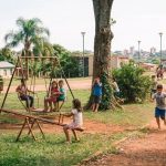 el-gusano-loco,-la-escondida-y-la-chocolatada:-los-clasicos-de-una-infancia-que-los-posadenos-no-olvidan