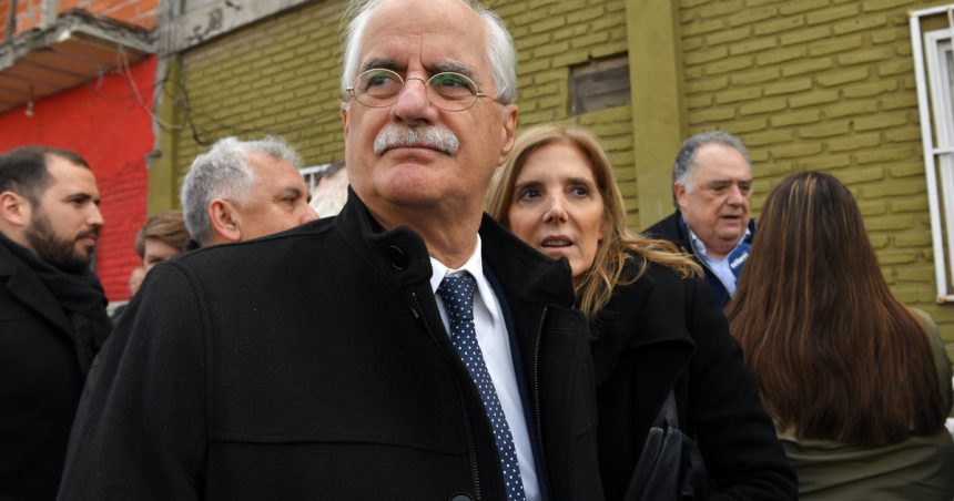 jorge-taiana-presento-un-proyecto-para-declarar-no-laborables-los-dias-de-la-visita-de-leon-xiv-a-la-argentina