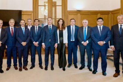 el-mapa-de-gobernadores-se-reacomoda:-la-casa-rosada-pierde-margen-entre-los-aliados-“dialoguistas”