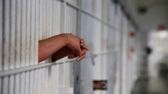 el-gobierno-amplio-a-las-carceles-provinciales-el-bloqueo-de-celulares-para-evitar-delitos-coordinados-desde-los-penales