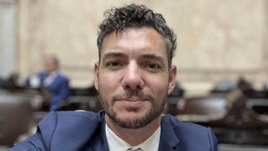 damian-arabia-nego-haber-sido-escrachado-en-una-fiesta-lgbt+:-“si-miras-el-video,-yo-no-estoy”