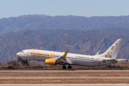 la-justicia-ordeno-embargar-las-cuentas-de-flybondi-por-casi-$-1.500-millones-a-pedido-de-arca