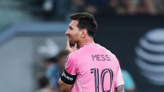 lionel-messi-a-corazon-abierto:-la-carta-que-anticipo-un-adios-que-conmueve-al-mundo