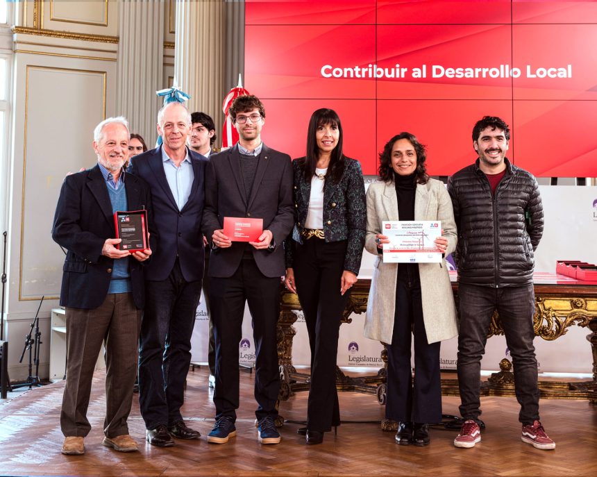 mayma-y-el-ministerio-del-agro-de-misiones-recibieron-el-premio-acciones-positivas-de-la-camara-de-comercio-suizo-argentina