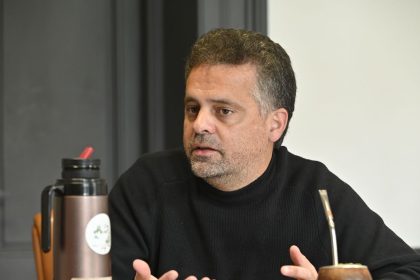 secretario-general-del-partido-socialista:-“no-espero-cambios-estructurales-en-el-gobierno”-de-orsi,-pero-van-a-ser-“muy-significativos-para-la-gente”
