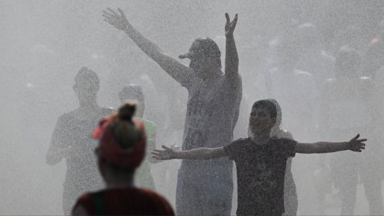 ola-de-calor-en-europa:-espana-enfrenta-temperaturas-extremas-y-reino-unido-atraviesa-una-sequia-record