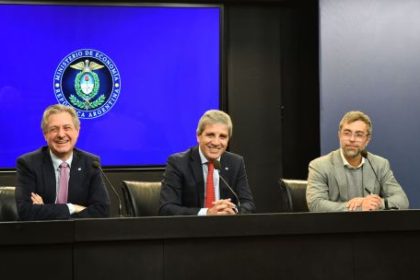 el-gobierno-flexibilizo-los-creditos-para-empresas-para-sumar-liquidez-pero-aumenta-el-riesgo-de-dolarizacion