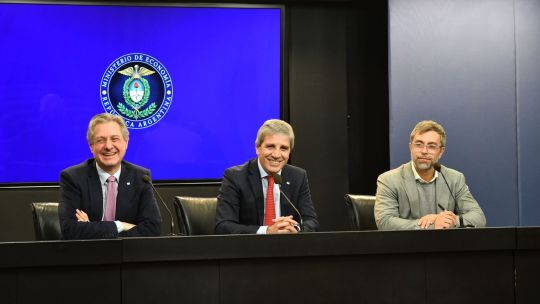 el-gobierno-flexibilizo-los-creditos-para-empresas-para-sumar-liquidez-pero-aumenta-el-riesgo-de-dolarizacion