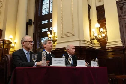 la-corte-suprema-de-justicia-limito-el-uso-de-los-dnu-y-ratifico-que-el-poder-ejecutivo-no-puede-reemplazar-al-congreso