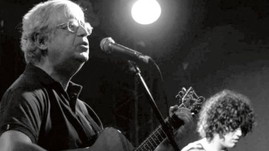el-algoritmo-de-la-improvisacion:-gabriel-rubinstein-y-el-desafio-de-tocar-en-vivo-con-una-inteligencia-artificial
