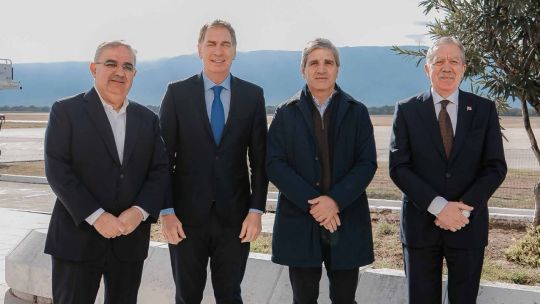 el-gobierno-avanza-con-el-acueducto-albigasta:-santilli-y-caputo-se-reunieron-con-los-gobernadores