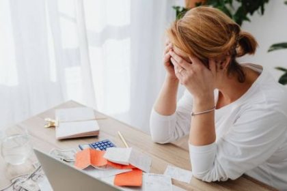la-economia-cotidiana-sigue-en-rojo:-empleo-y-salarios-preocupan-mas-que-la-inflacion
