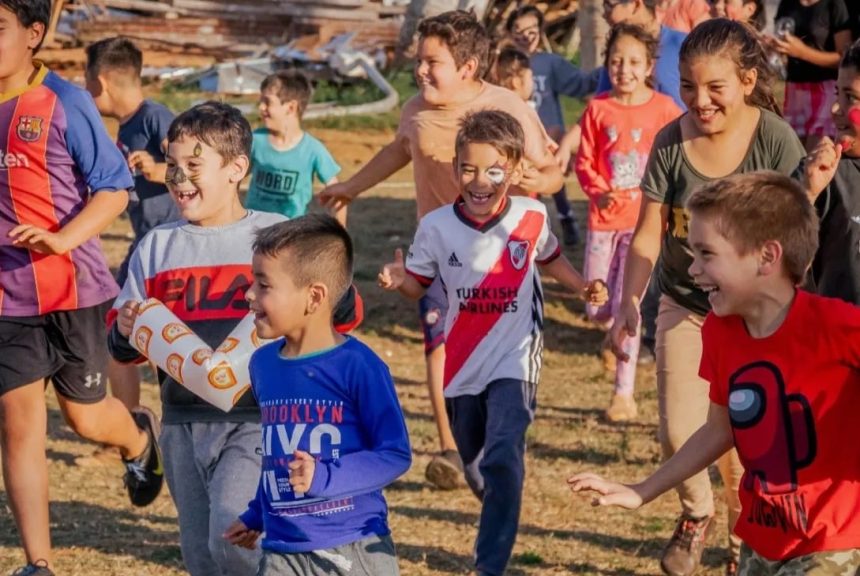 dia-del-nino-en-posadas:-la-universidad-popular-prepara-actividades,-premios-y-un-show-para-toda-la-familia