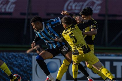 kevin-amaro-esta-cerca-de-ser-nuevo-futbolista-de-un-club-europeo-por-una-cifra-millonaria:-los-detalles-del-pase-del-futbolista-de-liverpool