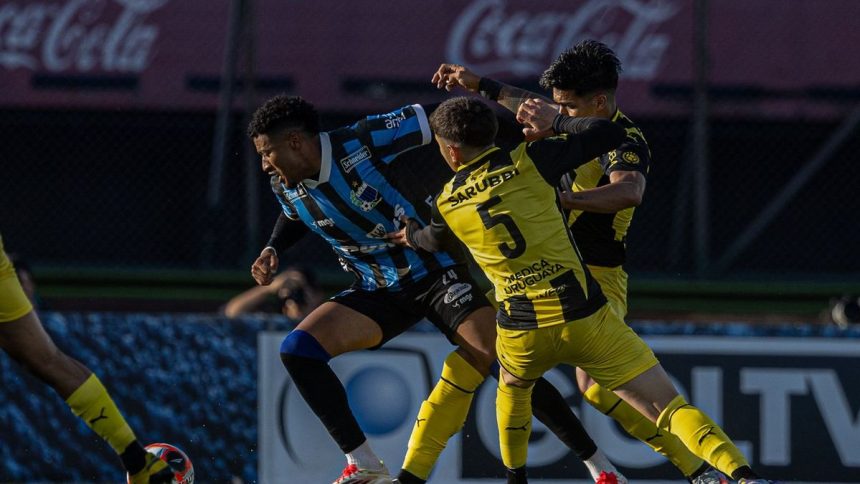 kevin-amaro-esta-cerca-de-ser-nuevo-futbolista-de-un-club-europeo-por-una-cifra-millonaria:-los-detalles-del-pase-del-futbolista-de-liverpool