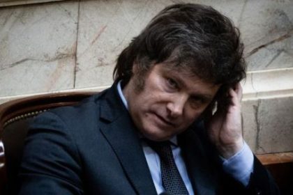 fuerte-caida-en-la-aprobacion-de-milei-y-derrota-en-un-ballotage-con-kicillof