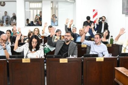 “la-reiterancia-ya-existe”:-la-oposicion-le-respondio-a-zdero-y-lo-acuso-de-“confundir-a-la-sociedad”