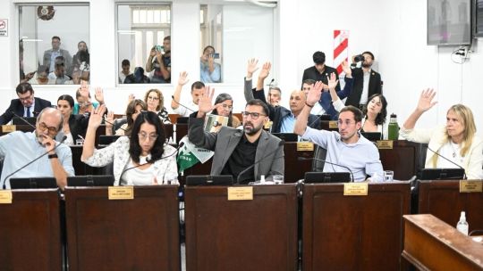 “la-reiterancia-ya-existe”:-la-oposicion-le-respondio-a-zdero-y-lo-acuso-de-“confundir-a-la-sociedad”
