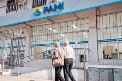 a-quince-meses-de-la-orden-judicial,-el-pami-no-cumple-con-la-restitucion-de-medicamentos