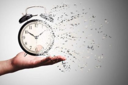 el-reloj-y-nuestra-hora:-que-pasa-cuando-intentamos-adaptar-la-realidad-a-nosotros