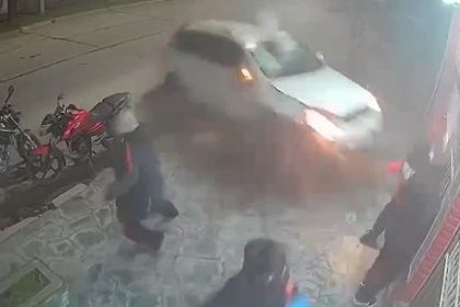 imagenes-sensibles:-camioneta-choco-y-atropello-a-varias-personas-en-la-vereda-(mato-a-una)-en-mar-del-plata