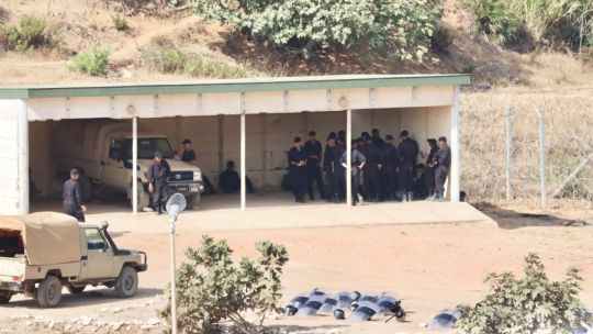 tension-en-espana:-marruecos-freno-a-migrantes-que-querian-entrar-a-ceuta-convocados-por-redes-sociales