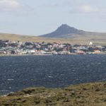 un-funcionario-de-milei-se-cruzo-con-una-ministra-inglesa-por-una-celebracion-britanica-en-las-malvinas:-“hasta-en-eso-mienten”