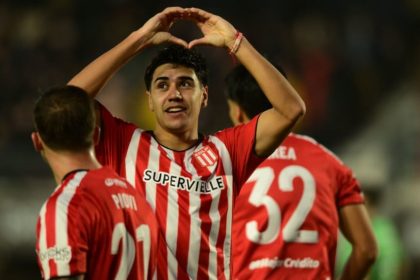 torneo-clausura-|-estudiantes-aplasto-4-0-a-gimnasia-y-se-quedo-con-el-clasico-platense