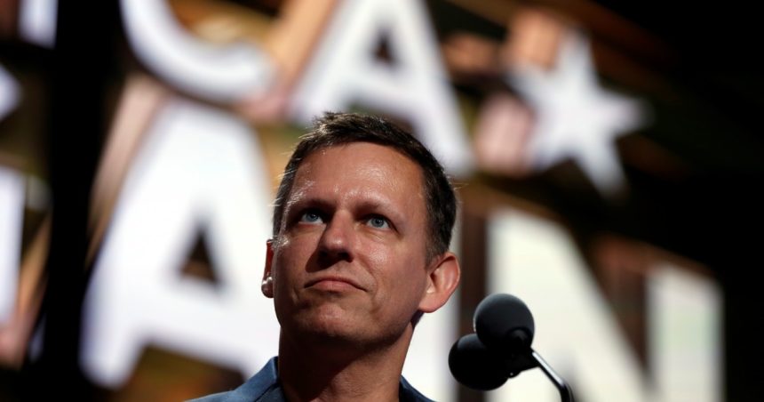 peter-thiel-pone-un-pie-en-vaca-muerta-y-la-ia:-que-acciones-tiene-y-a-que-sectores-apuesta-un-guru-obsesionado-por-la-energia-y-los-datos