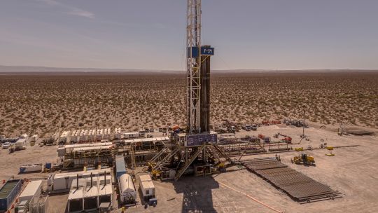 peter-thiel-reports-stake-in-argentine-shale-oil-exporter-vista