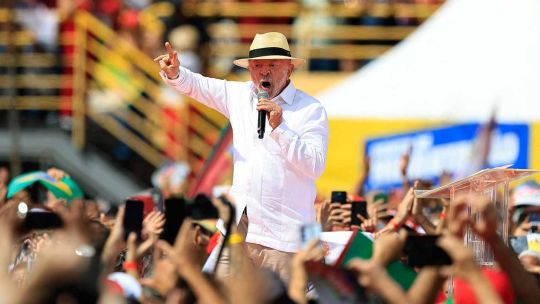 lula-arranco-en-pie-de-guerra:-“invertiremos-en-defensa-para-que-nadie-invada-este-pais-para-llevarse-al-presidente…”
