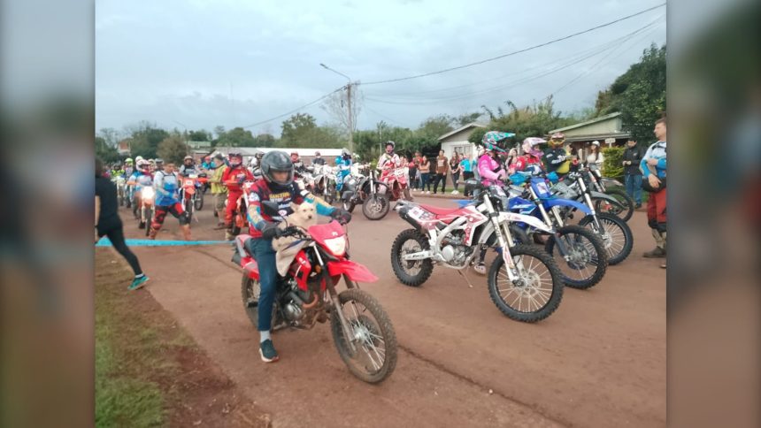 la-trilla-de-alem-convoco-a-1400-motociclistas-de-argentina,-brasil-y-paraguay-y-establecio-un-nuevo-record