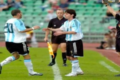 el-fallido-debut-de-lionel-messi-en-la-seleccion-argentina:-la-insolita-expulsion-a-los-47-segundos-que-inicio-la-leyenda