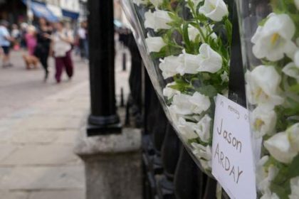 mort-de-jason-arday,-ancien-professeur-de-cambridge:-appels-a-une-enquete-sur-le-harcelementmediatique-dont-luniversitaire-aurait-ete-victime