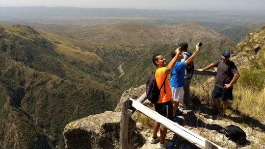 mas-viajeros-y-menos-gasto:-asi-fue-el-impacto-economico-del-fin-de-semana-largo-de-san-martin