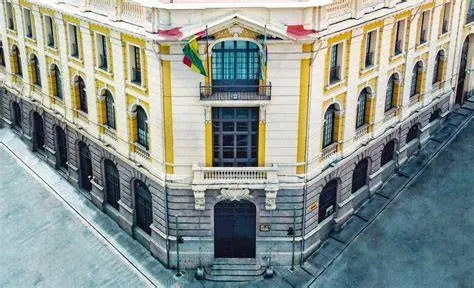 cancilleria-habilita-linea-de-atencion-a-bolivianos-en-antofagasta