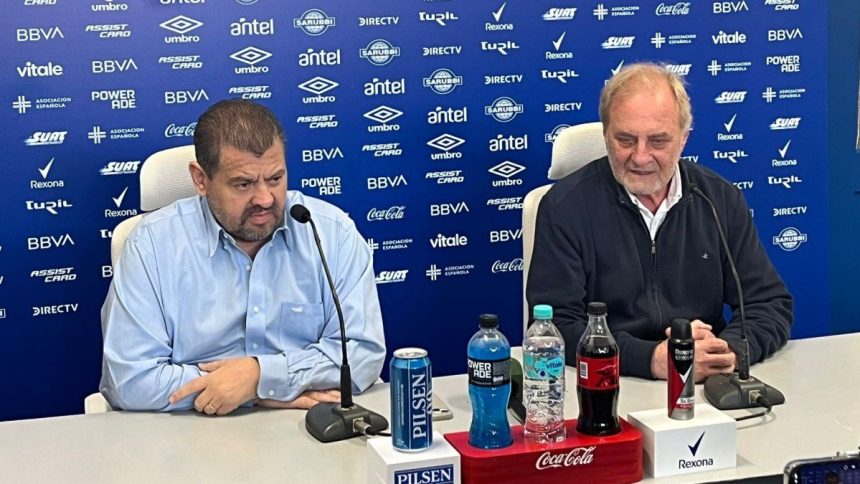 tras-la-permanencia-del-loco-abreu-en-mexico;-como-sigue-el-plan-de-nacional-para-buscar-dt-y-gerente-deportivo?-los-nombres-que-suenan-con-dos-exjugadores-del-club