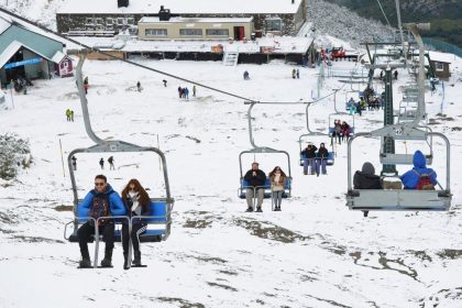 fin-de-semana-largo:-viajaron-mas-turistas,-pero-cayo-el-gasto-real