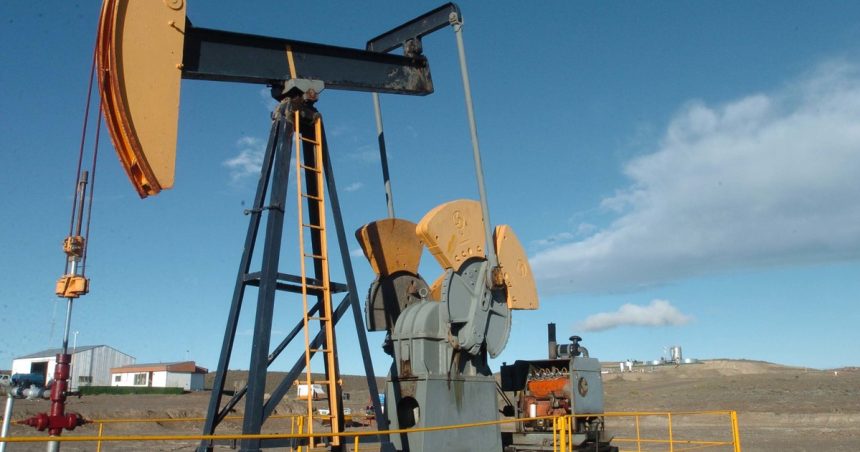 petroleo:-tension-por-el-impacto-ambiental-de-los-pozos-convencionales-que-cierran