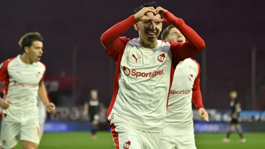 con-dupla-interina-y-en-plena-crisis-futbolistica,-independiente-corto-la-racha-negativa-y-vencio-3-1-a-lanus-por-la-quinta-fecha-del-torneo-clausura
