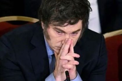 encuesta:-la-libertad-avanza-gana-en-primera-vuelta,-pero-milei-empata-con-kicillof-en-el-balotaje
