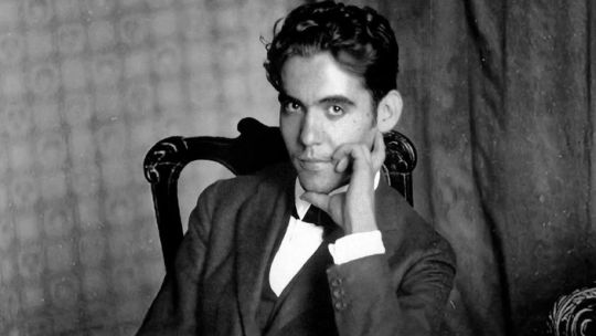 el-tragico-fusilamiento-de-federico-garcia-lorca:-el-crimen-del-franquismo-que-silencio-a-la-voz-mas-brillante-de-la-literatura-espanola