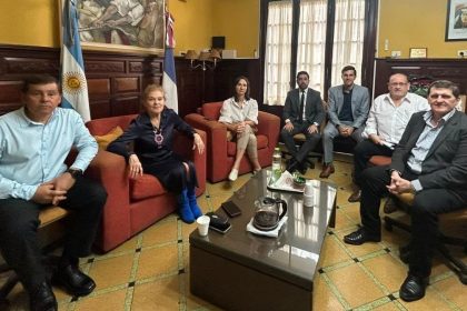 hacienda-y-el-poder-judicial-de-misiones-mantuvieron-una-mesa-de-trabajo-por-salarios-y-funcionamiento-de-la-justicia