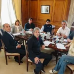 el-oficialismo-busca-reorganizar-su-agenda-legislativa-tras-el-reves-en-el-senado-y-convoca-a-gobernadores