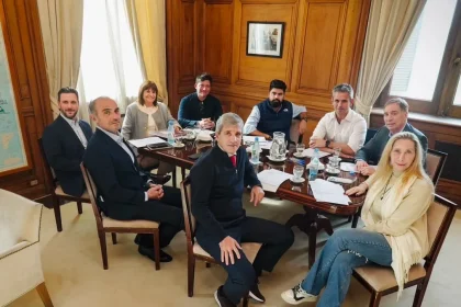 el-oficialismo-busca-reorganizar-su-agenda-legislativa-tras-el-reves-en-el-senado-y-convoca-a-gobernadores